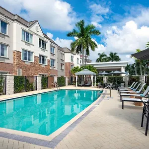 Courtyard By Marriott At Town Center Sarasota
